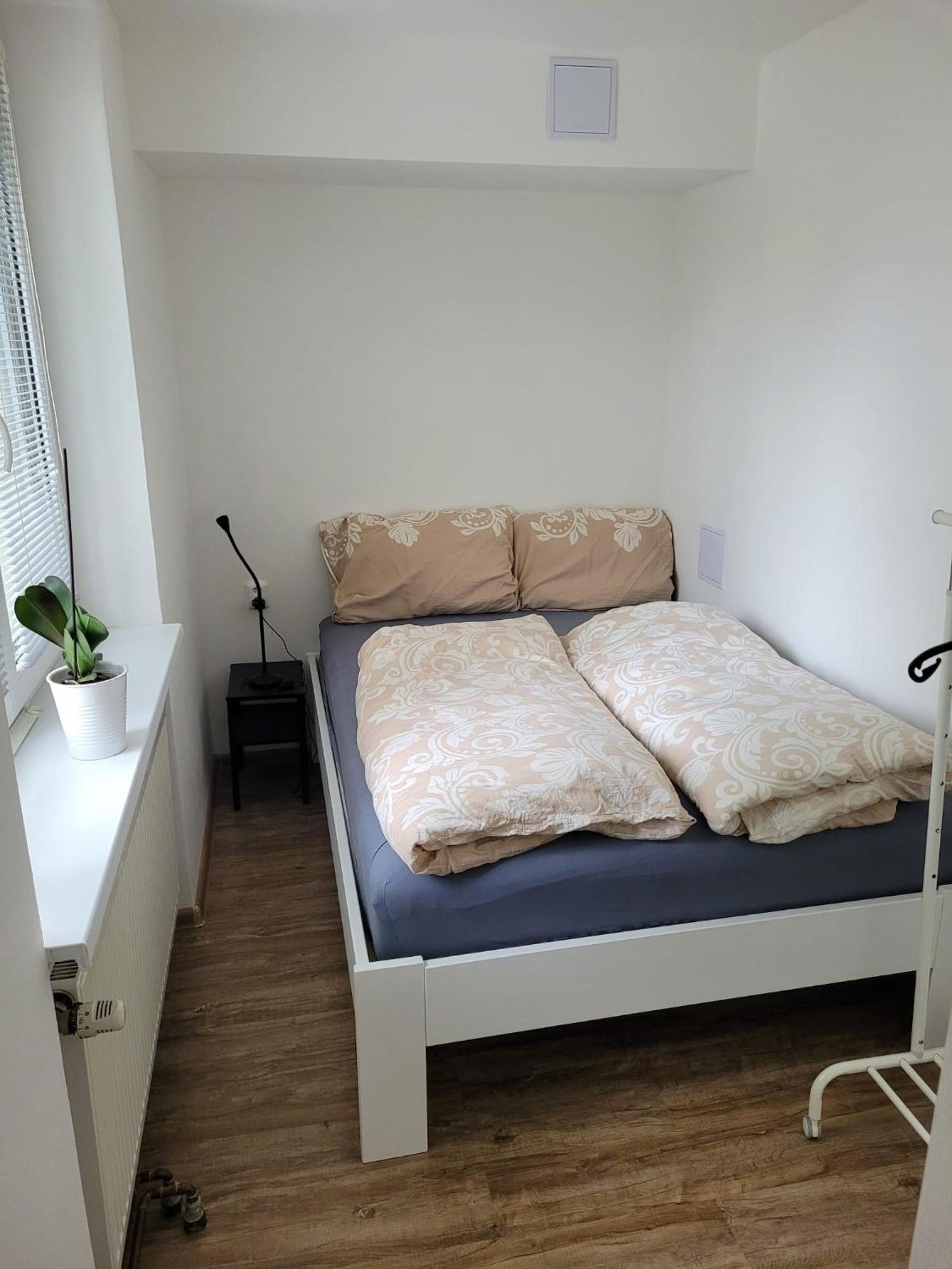 Novy Apartman Eva Jičín Esterno foto